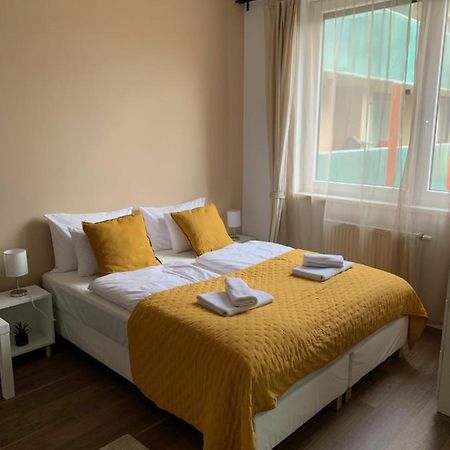 Corvin Sun Downtown Apartment Budapest Exterior foto